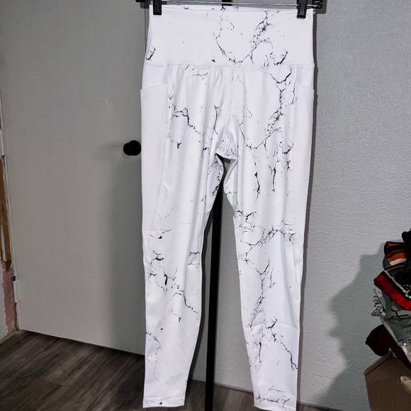 NWT BuffBunny Limitless Leggings in White Marble size M - Picture 10 of 11